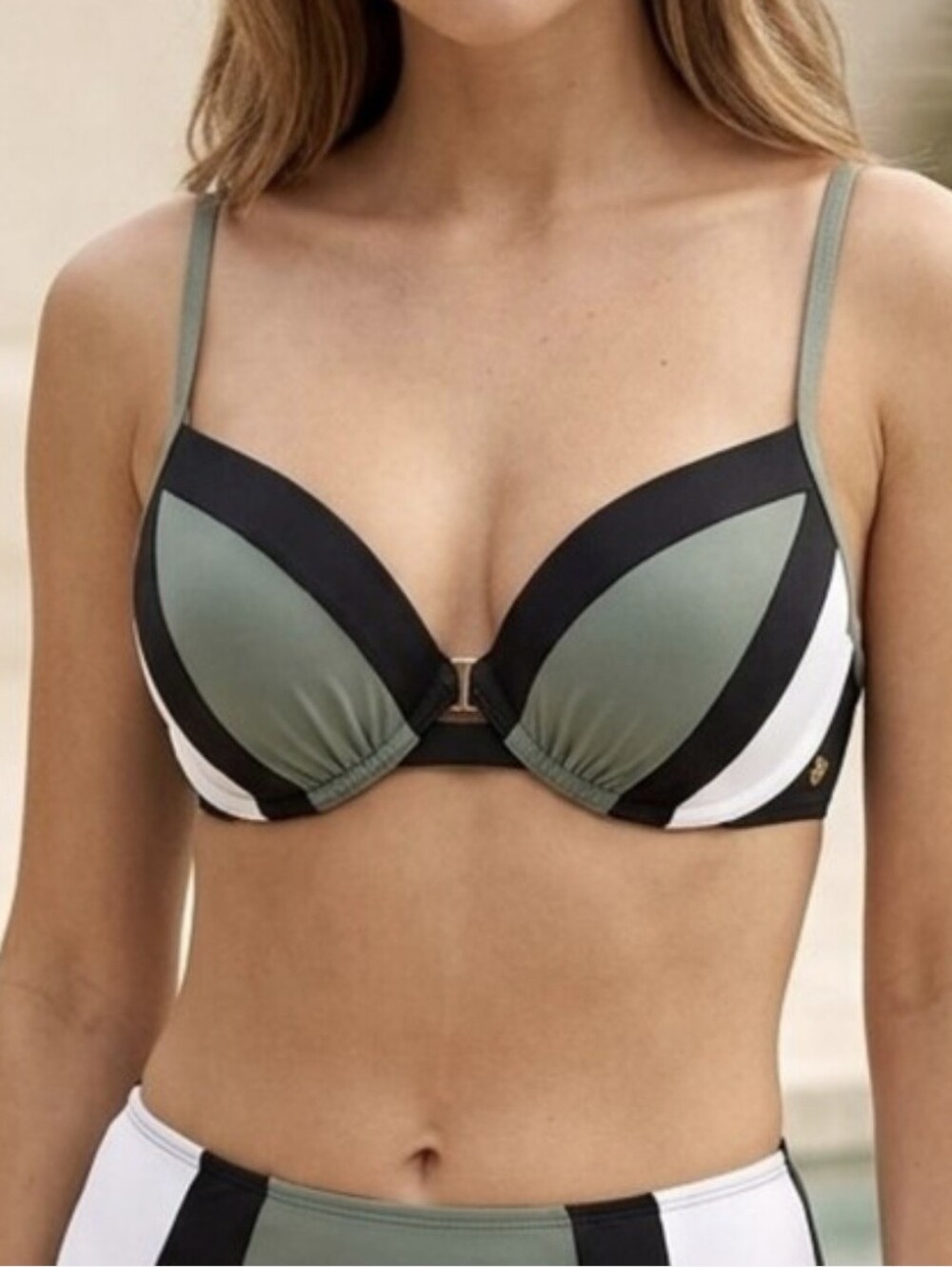MWOT- Aqua La Vie En Rose Colorblock Push-Up Bikini Top